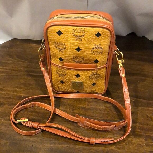 MCM Visetos Cognac Monogram Camera Messenger Bag w Leather Lined Mirror EUC RARE - Picture 12 of 17